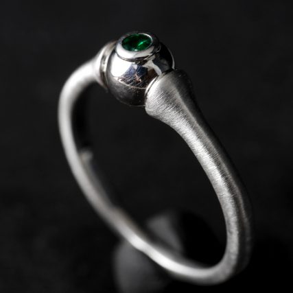 (16032) Silberring mit Smaragd